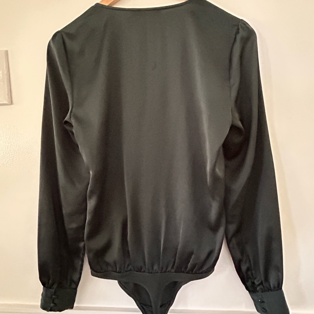 A & F Elegant Dark Green Long Sleeve Bodysuit - Picture 2 of 3